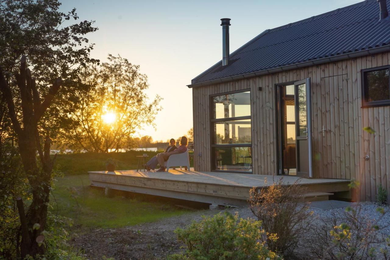 Pean-Buiten Waterlodges Nes  Exterior foto