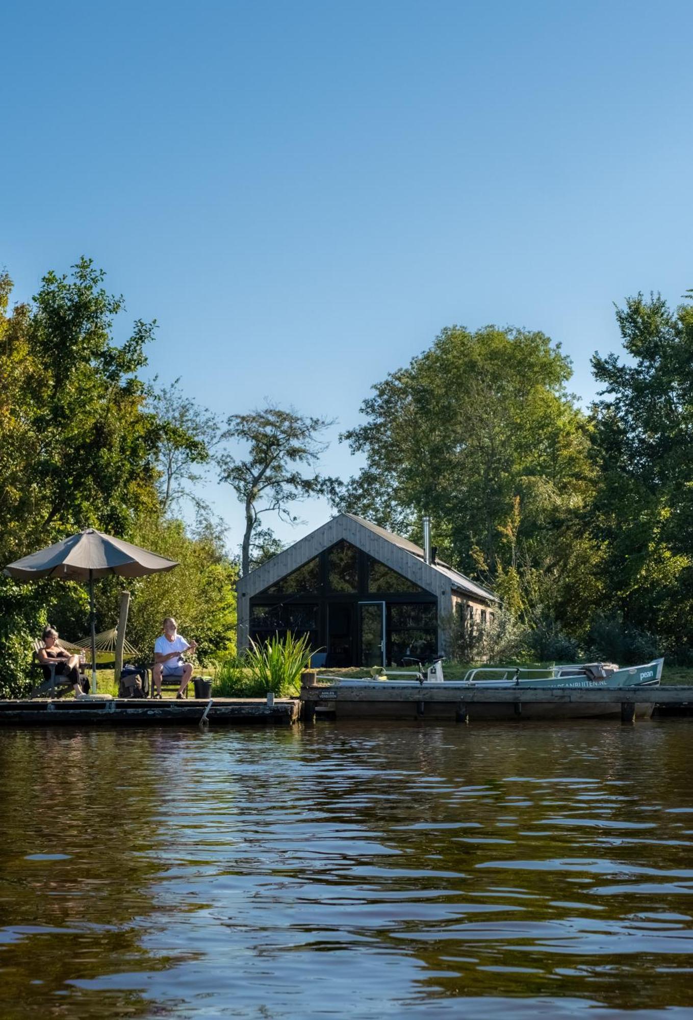 Pean-Buiten Waterlodges Nes  Exterior foto